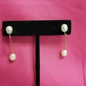 Elegant Gold and Pearl Drop Earrings